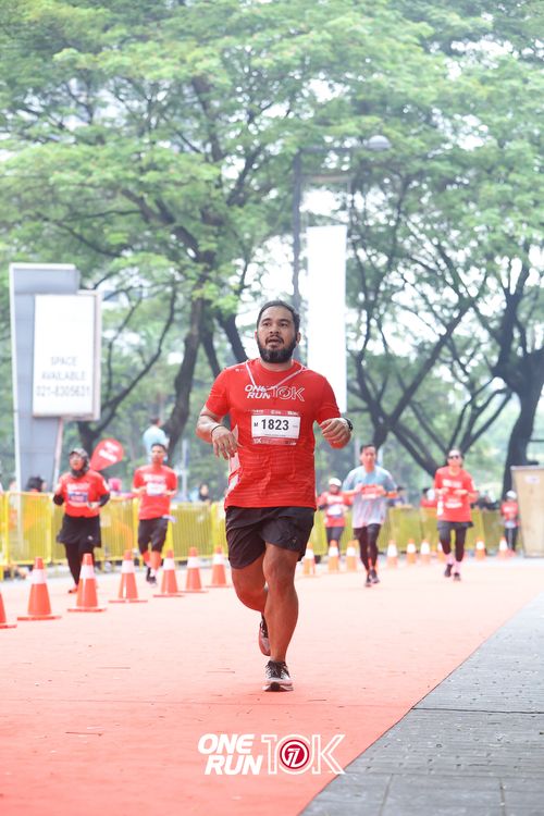 Race photo from ONE RUN 10K 2025