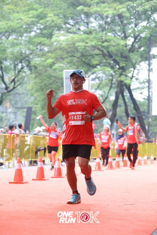 Race photo from ONE RUN 10K 2025