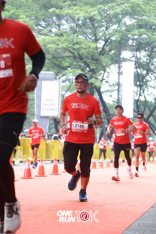 Race photo from ONE RUN 10K 2025