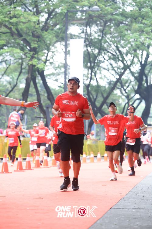 Race photo from ONE RUN 10K 2025