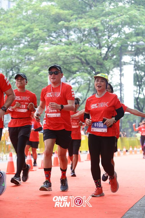 Race photo from ONE RUN 10K 2025