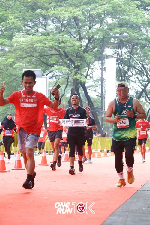 Race photo from ONE RUN 10K 2025