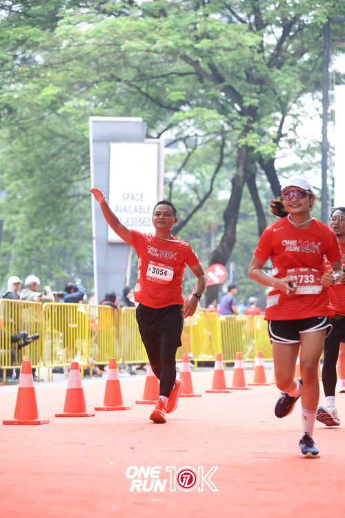 Race photo from ONE RUN 10K 2025