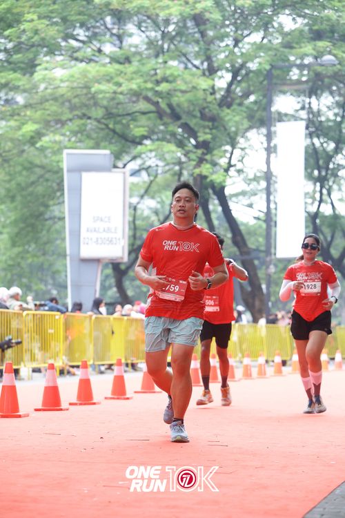 Race photo from ONE RUN 10K 2025