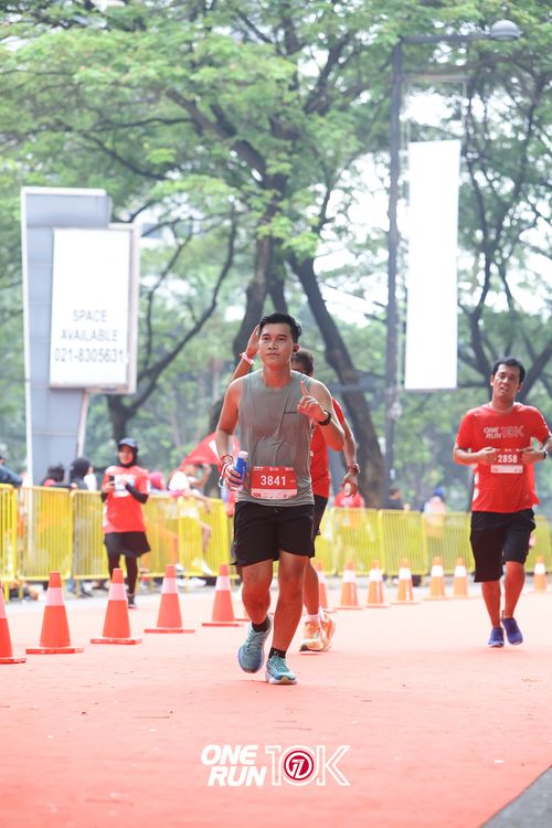 Race photo from ONE RUN 10K 2025