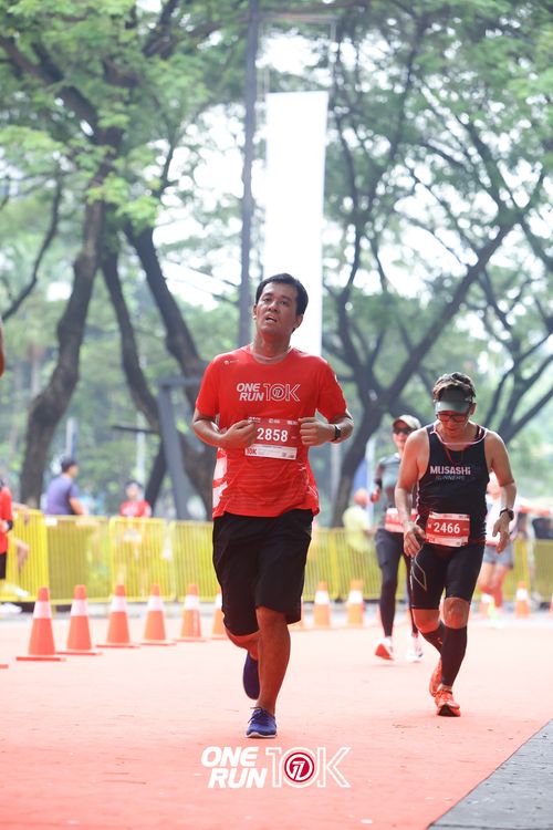 Race photo from ONE RUN 10K 2025