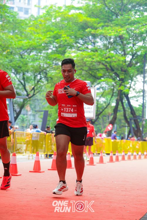 Race photo from ONE RUN 10K 2025