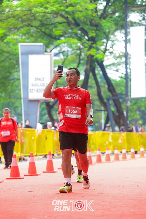Race photo from ONE RUN 10K 2025