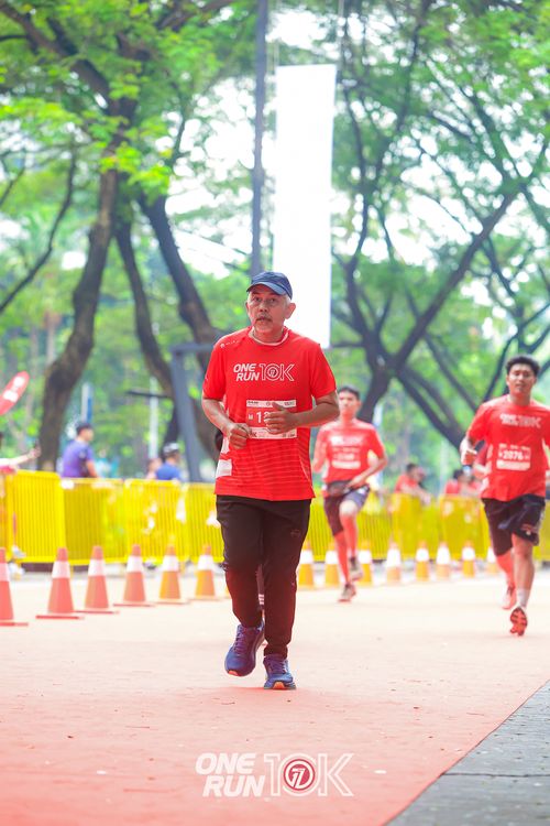 Race photo from ONE RUN 10K 2025