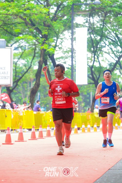 Race photo from ONE RUN 10K 2025