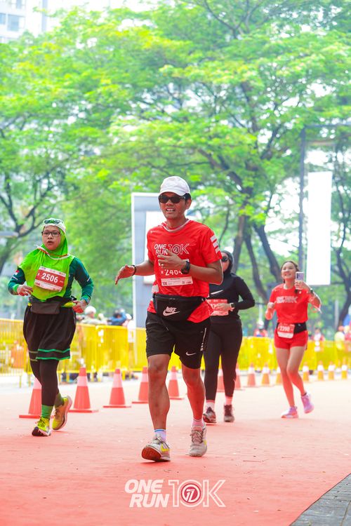 Race photo from ONE RUN 10K 2025
