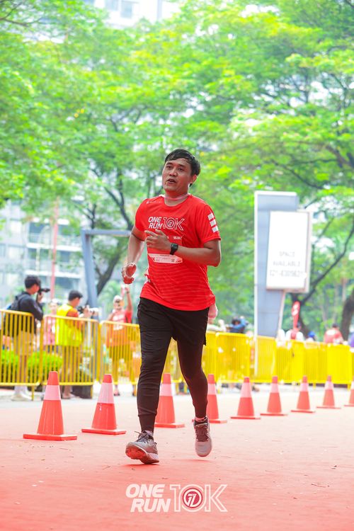 Race photo from ONE RUN 10K 2025