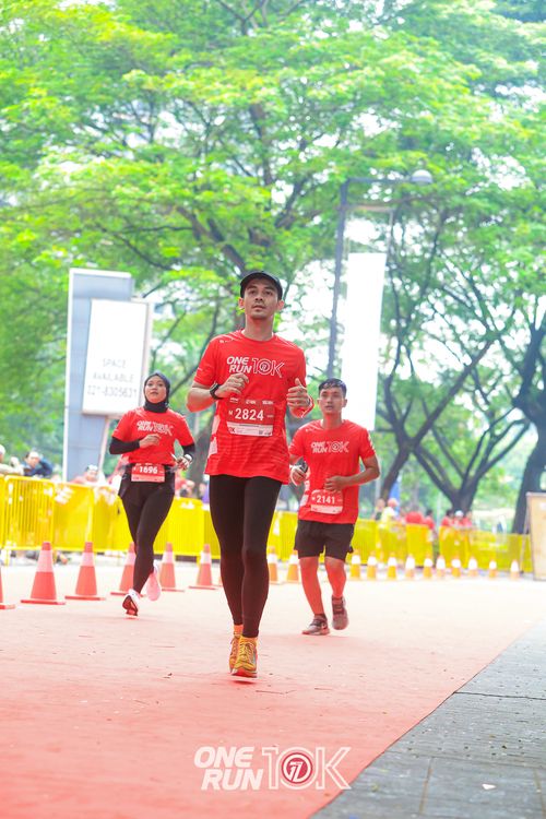 Race photo from ONE RUN 10K 2025