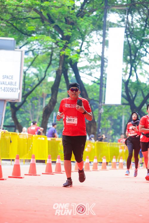 Race photo from ONE RUN 10K 2025