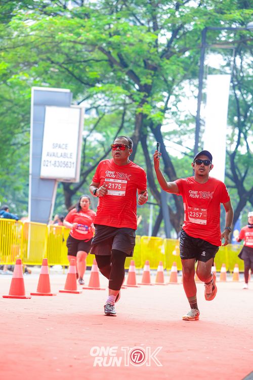 Race photo from ONE RUN 10K 2025