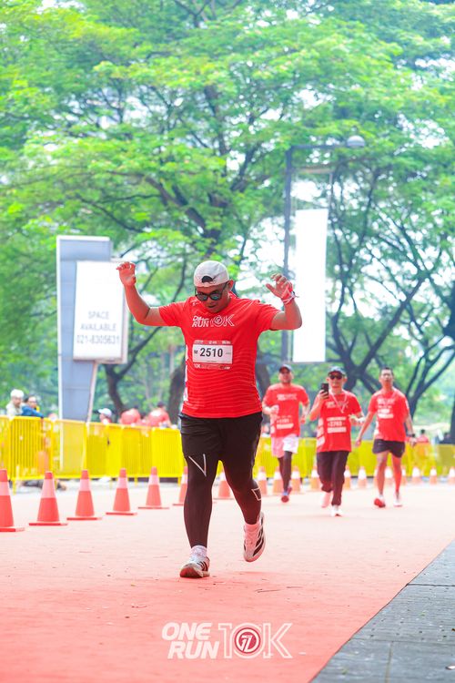 Race photo from ONE RUN 10K 2025