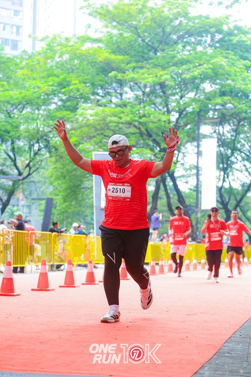 Race photo from ONE RUN 10K 2025