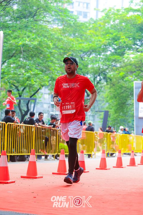 Race photo from ONE RUN 10K 2025