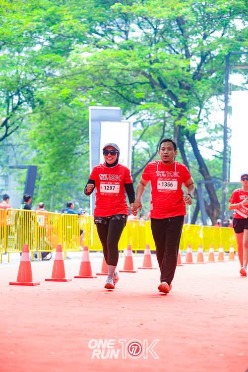 Race photo from ONE RUN 10K 2025