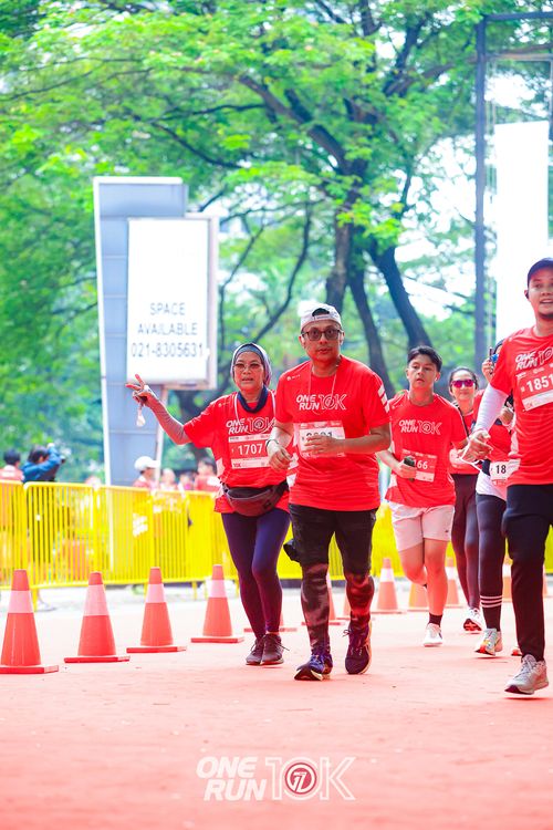 Race photo from ONE RUN 10K 2025