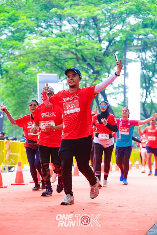 Race photo from ONE RUN 10K 2025