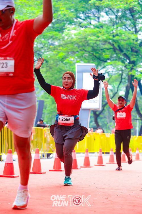 Race photo from ONE RUN 10K 2025