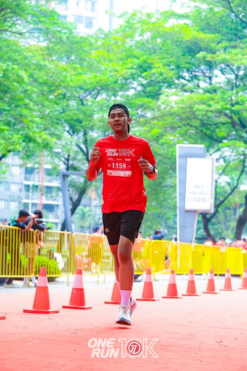 Race photo from ONE RUN 10K 2025