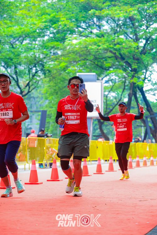 Race photo from ONE RUN 10K 2025