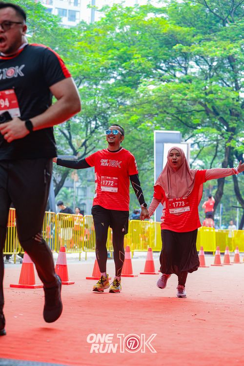 Race photo from ONE RUN 10K 2025