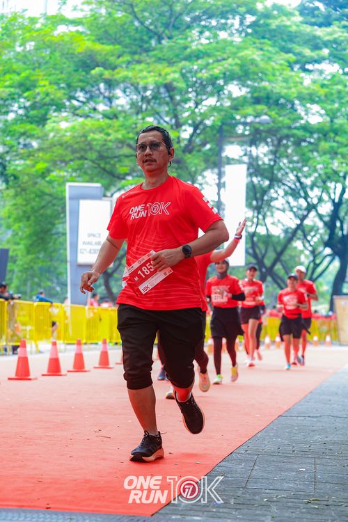 Race photo from ONE RUN 10K 2025