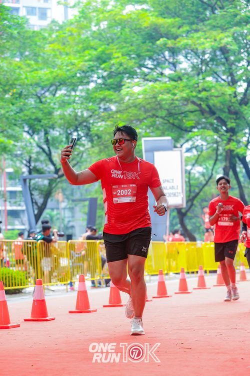 Race photo from ONE RUN 10K 2025