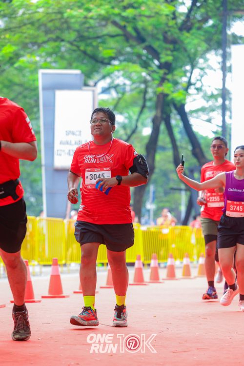 Race photo from ONE RUN 10K 2025