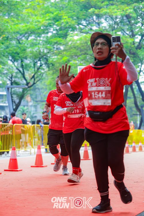 Race photo from ONE RUN 10K 2025