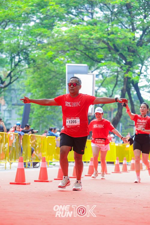 Race photo from ONE RUN 10K 2025