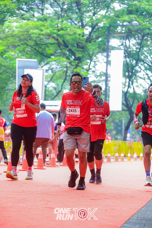 Race photo from ONE RUN 10K 2025