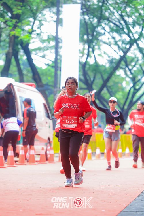 Race photo from ONE RUN 10K 2025