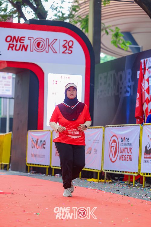 Race photo from ONE RUN 10K 2025