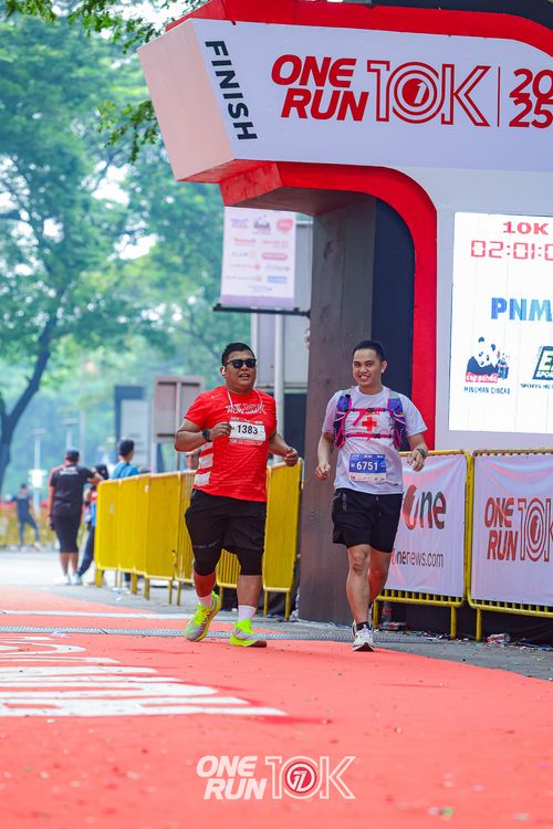 Race photo from ONE RUN 10K 2025