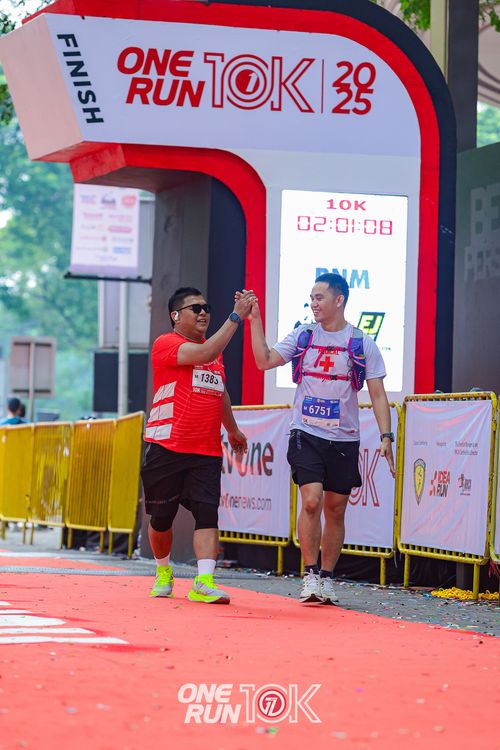 Race photo from ONE RUN 10K 2025
