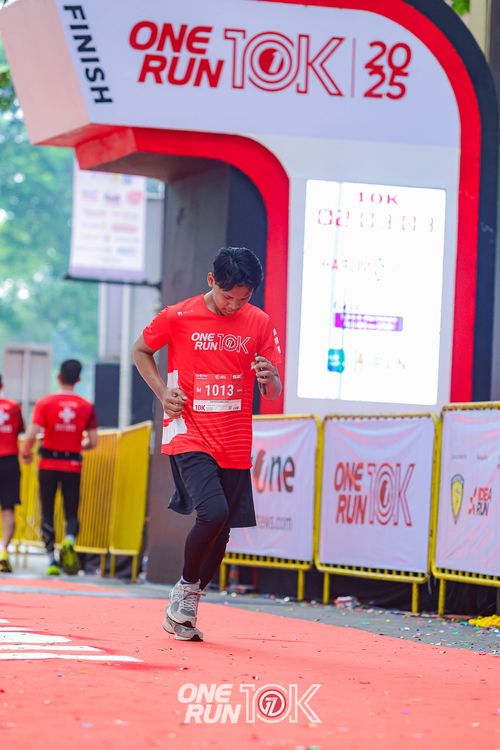 Race photo from ONE RUN 10K 2025