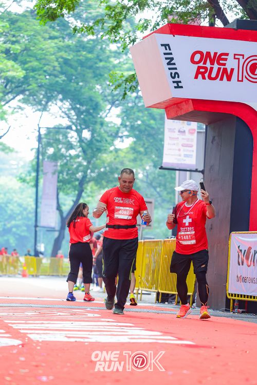 Race photo from ONE RUN 10K 2025