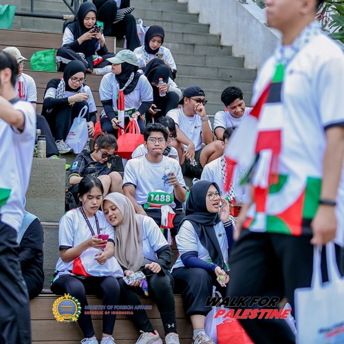 Race photo from WALK FOR PALESTINE