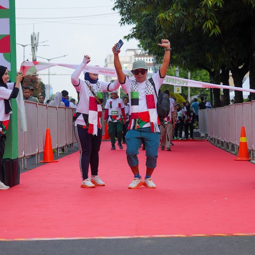 Race photo from WALK FOR PALESTINE