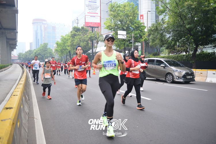 Race photo from ONE RUN 10 K