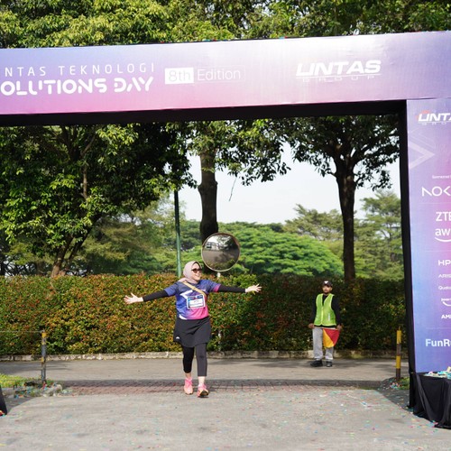 Race photo from LINTAS TEKNOLOGI SOLUTIONS DAY