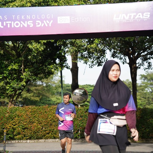 Race photo from LINTAS TEKNOLOGI SOLUTIONS DAY