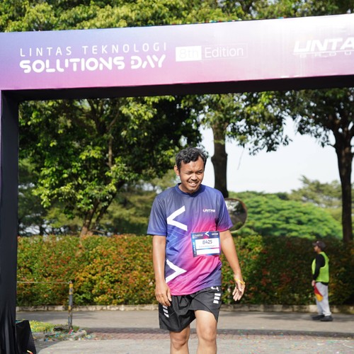 Race photo from LINTAS TEKNOLOGI SOLUTIONS DAY