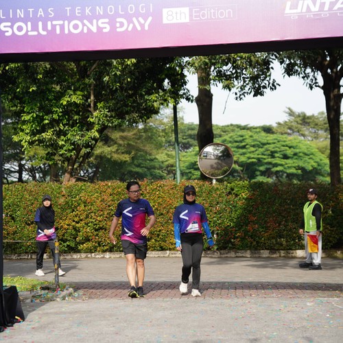 Race photo from LINTAS TEKNOLOGI SOLUTIONS DAY