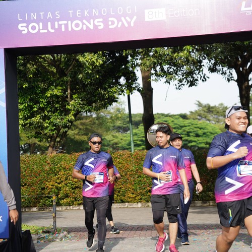 Race photo from LINTAS TEKNOLOGI SOLUTIONS DAY