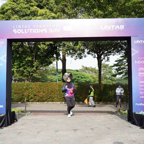 Race photo from LINTAS TEKNOLOGI SOLUTIONS DAY
